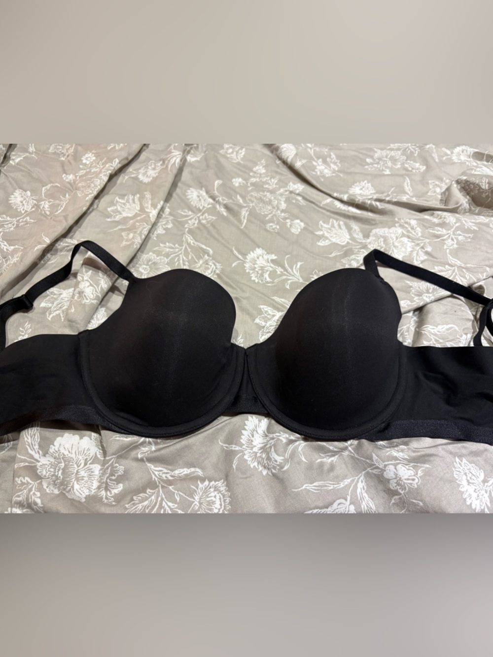 B.Tempt’d black bra 32DD